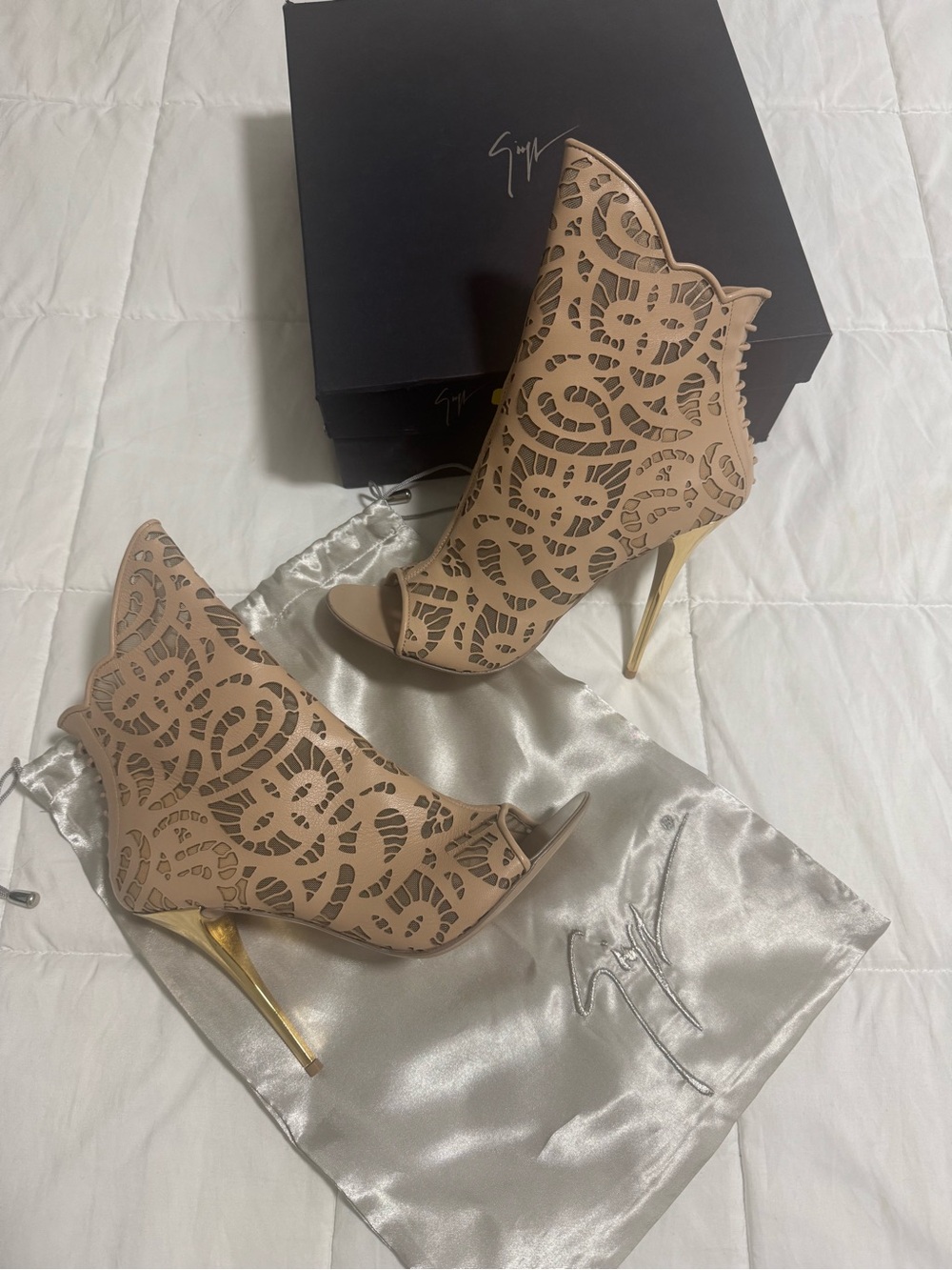 Authentic Giuseppe Zanotti Tan Laser-Cut Peep Toe Stilettos with Gold Heel